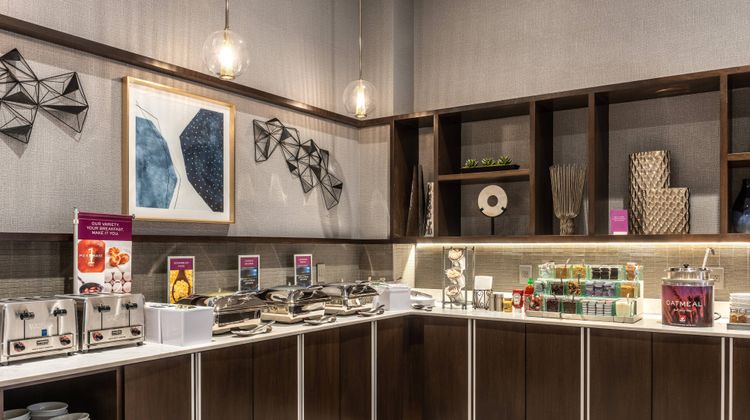 Fairfield Inn & Suites by Marriott Restaurant