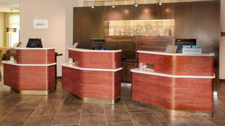 <b>Courtyard Silver Spring Downtown Lobby</b>. Images powered by <a href="https://www.leonardoworldwide.com/" title="Leonardo Worldwide" target="_blank">Leonardo</a>.