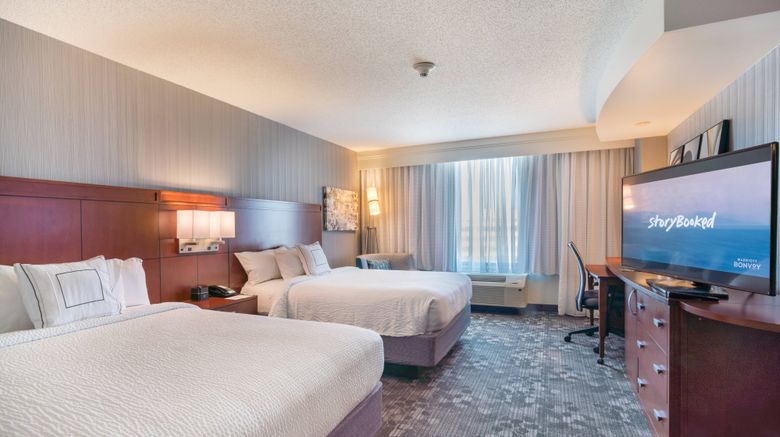 <b>Courtyard Silver Spring Downtown Room</b>. Images powered by <a href="https://www.leonardoworldwide.com/" title="Leonardo Worldwide" target="_blank">Leonardo</a>.