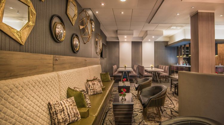Courtyard by Marriott Chevy Chase Restaurant