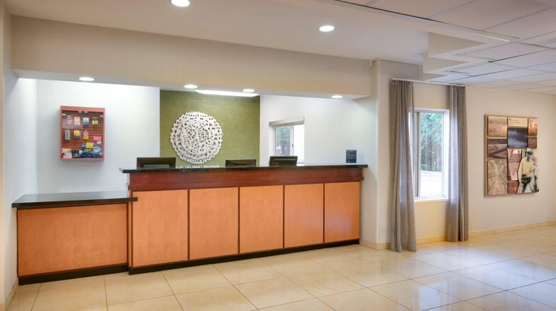 <b>Fairfield Inn & Suites Bellevue/Redmond Lobby</b>. Images powered by <a href="https://www.leonardoworldwide.com/" title="Leonardo Worldwide" target="_blank">Leonardo</a>.