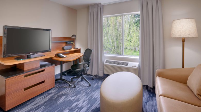 <b>Fairfield Inn & Suites Bellevue/Redmond Room</b>. Images powered by <a href="https://www.leonardoworldwide.com/" title="Leonardo Worldwide" target="_blank">Leonardo</a>.