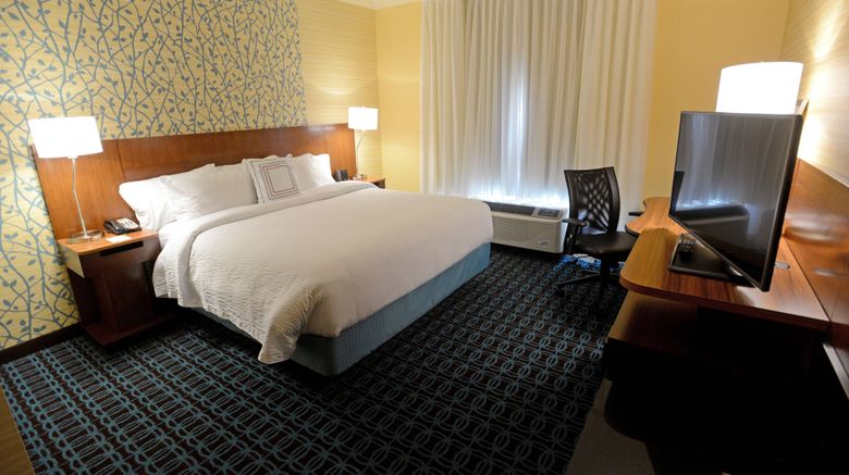 <b>Fairfield Inn & Suites, Bowling Green Room</b>. Images powered by <a href="https://www.leonardoworldwide.com/" title="Leonardo Worldwide" target="_blank">Leonardo</a>.