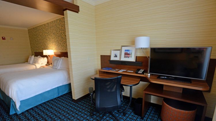 Fairfield Inn & Suites, Bowling Green Room