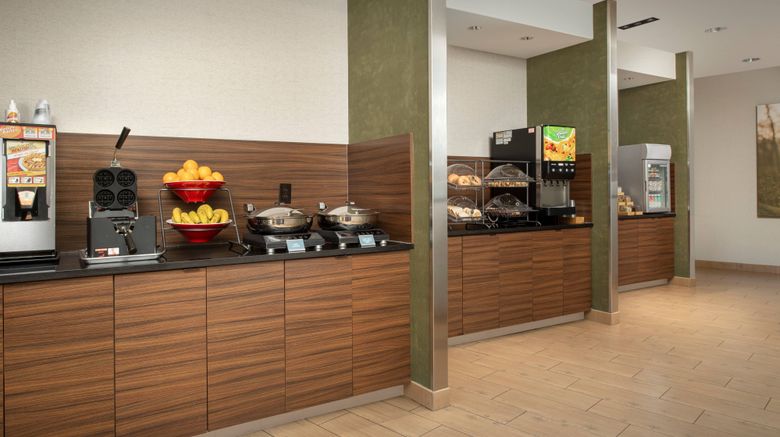 <b>Fairfield Inn & Suites BWI Airport Restaurant</b>. Images powered by <a href="https://www.leonardoworldwide.com/" title="Leonardo Worldwide" target="_blank">Leonardo</a>.