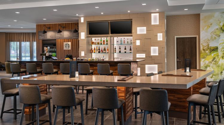 Courtyard Petaluma Sonoma County Restaurant