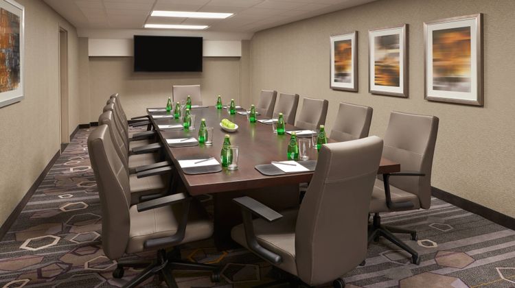 Courtyard by Marriott Oshawa Meeting