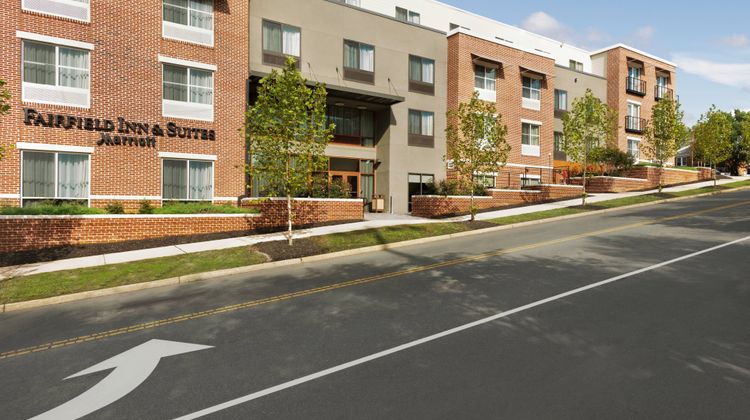 Fairfield Inn & Suites Charlottesville Exterior