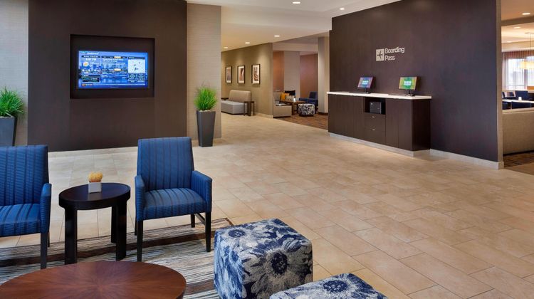 Courtyard Toronto Northeast/Markham Lobby
