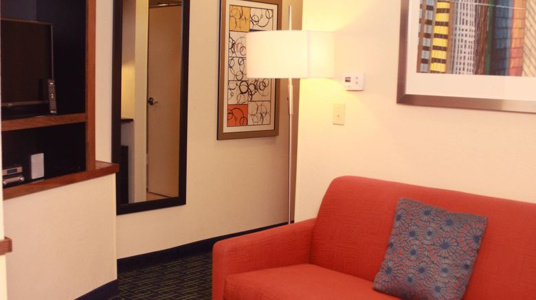 <b>Fairfield Inn & Suites Suite</b>. Images powered by <a href="https://www.leonardoworldwide.com/" title="Leonardo Worldwide" target="_blank">Leonardo</a>.