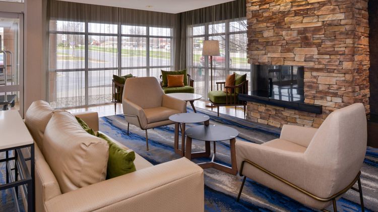 Fairfield Inn & Suites Cedar Rapids Lobby