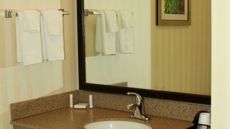 Fairfield Inn & Suites Room