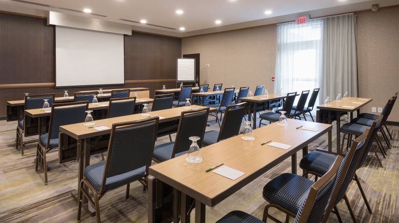 <b>Courtyard by Marriott Toronto Vaughan Meeting</b>. Images powered by <a href="https://www.leonardoworldwide.com/" title="Leonardo Worldwide" target="_blank">Leonardo</a>.