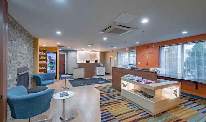 Fairfield Inn & Suites Streetsboro Lobby