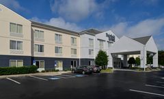 Fairfield Inn/Suites Charlotte Arrowood