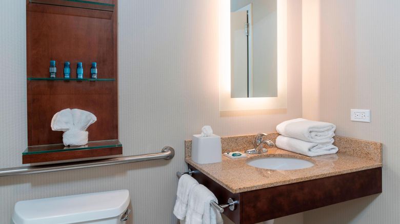 <b>Delta Hotels Kalamazoo Conference Center Room</b>. Images powered by <a href="https://www.leonardoworldwide.com/" title="Leonardo Worldwide" target="_blank">Leonardo</a>.
