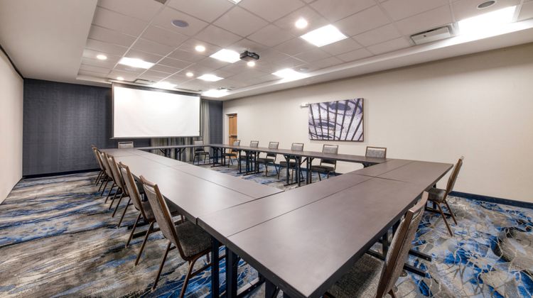 Fairfield Inn & Suites Charlotte Belmont Meeting