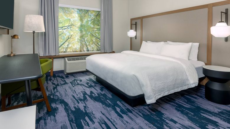 <b>Fairfield Inn & Suites Charlotte Monroe Room</b>. Images powered by <a href="https://www.leonardoworldwide.com/" title="Leonardo Worldwide" target="_blank">Leonardo</a>.