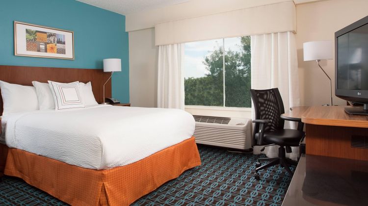 Fairfield Inn by Marriott Room