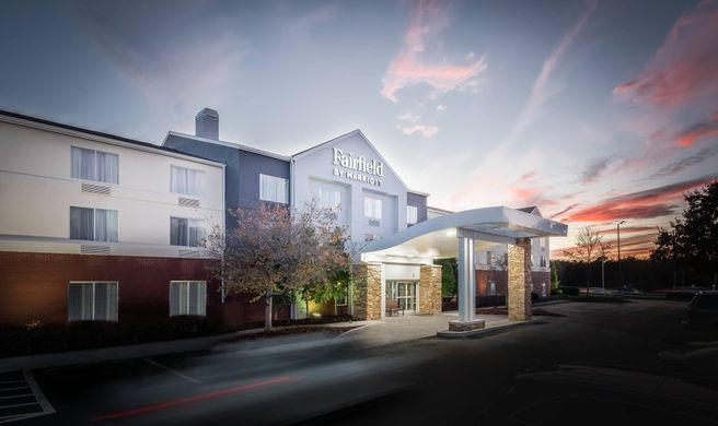 Fairfield Inn Charlotte Northlake Exterior