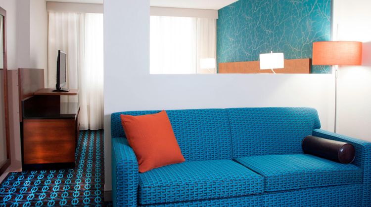 Fairfield Inn & Suites Charlotte Uptown Room