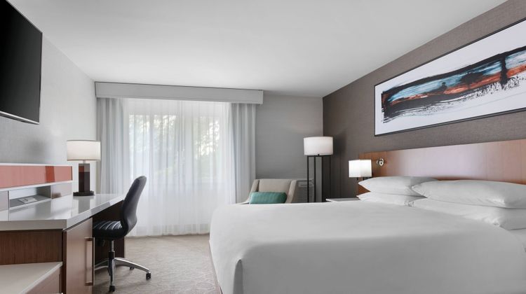 Delta Hotels by Marriott Burlington Room