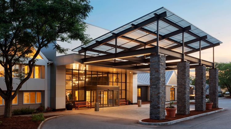 Delta Hotels by Marriott Burlington Exterior