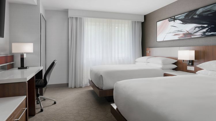 Delta Hotels by Marriott Burlington Suite