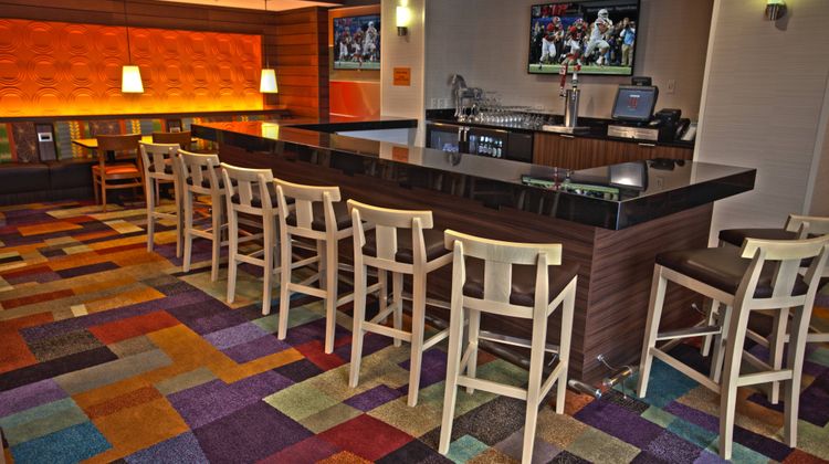 Fairfield Inn & Suites Columbus Airport Lobby
