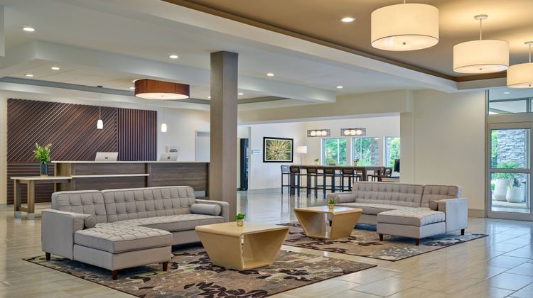 Delta Hotels Chicago Willowbrook Lobby