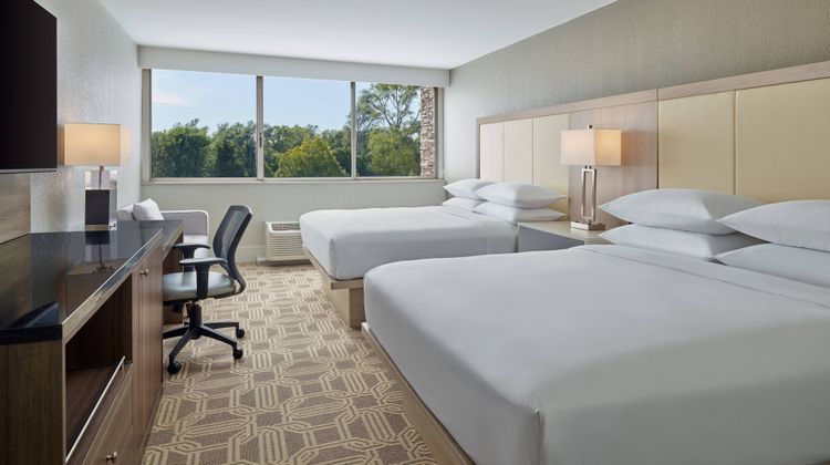 Delta Hotels Chicago Willowbrook Room