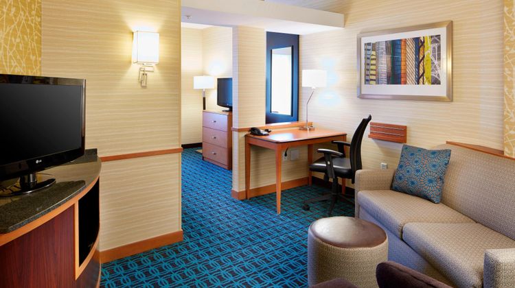 Fairfield Inn & Suites Columbus Polaris Suite