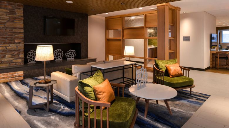 <b>Fairfield Inn & Suites Columbus Lobby</b>. Images powered by <a href="https://www.leonardoworldwide.com/" title="Leonardo Worldwide" target="_blank">Leonardo</a>.