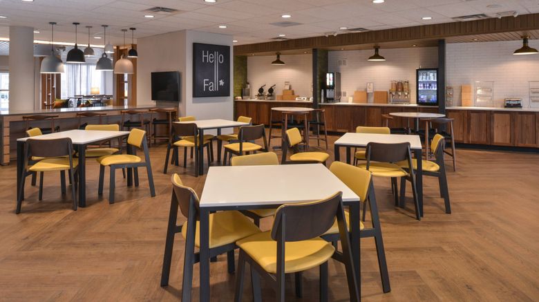 <b>Fairfield Inn & Suites Columbus Restaurant</b>. Images powered by <a href="https://www.leonardoworldwide.com/" title="Leonardo Worldwide" target="_blank">Leonardo</a>.