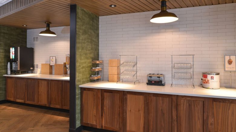 <b>Fairfield Inn & Suites Columbus Restaurant</b>. Images powered by <a href="https://www.leonardoworldwide.com/" title="Leonardo Worldwide" target="_blank">Leonardo</a>.
