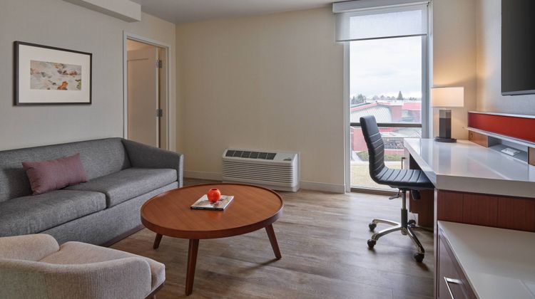 Delta Hotels Denver Northglenn Suite
