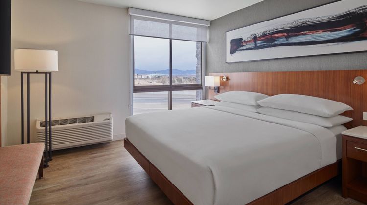 Delta Hotels Denver Northglenn Suite