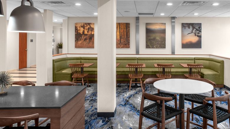 <b>Fairfield Inn & Suites Columbus West Restaurant</b>. Images powered by <a href="https://www.leonardoworldwide.com/" title="Leonardo Worldwide" target="_blank">Leonardo</a>.