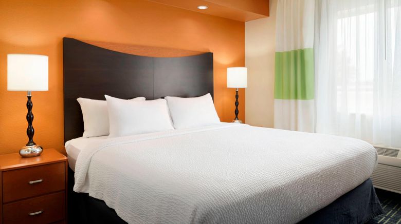 <b>Fairfield Inn & Suites Champaign Suite</b>. Images powered by <a href="https://www.leonardoworldwide.com/" title="Leonardo Worldwide" target="_blank">Leonardo</a>.