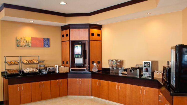 Fairfield Inn & Suites Champaign Restaurant