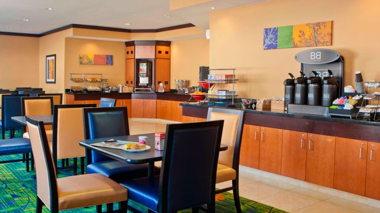 Fairfield Inn & Suites Champaign Restaurant