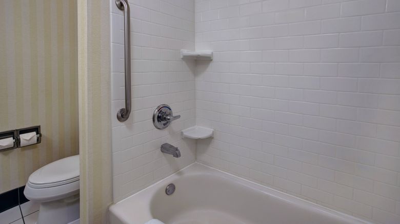 <b>Fairfield Inn & Suites by Marriott Room</b>. Images powered by <a href="https://www.leonardoworldwide.com/" title="Leonardo Worldwide" target="_blank">Leonardo</a>.