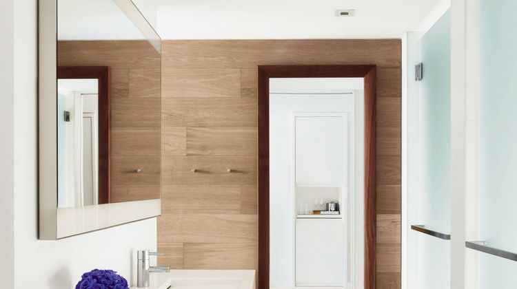 The Miami Beach EDITION Room