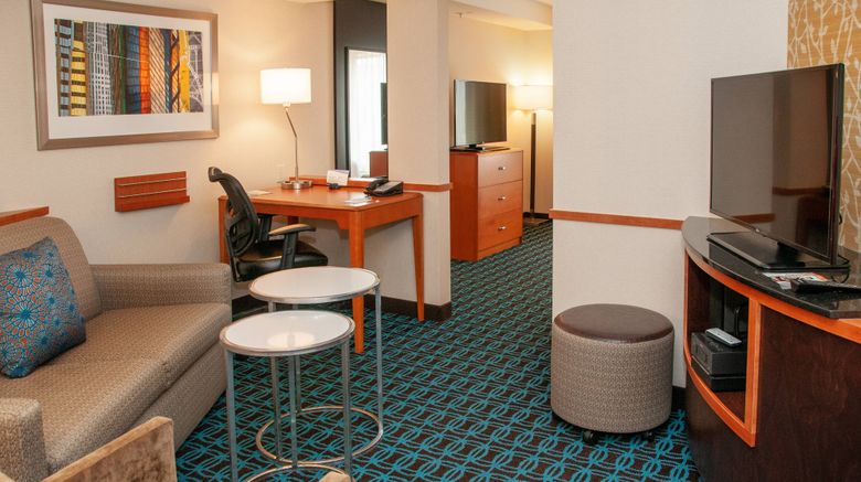 <b>Fairfield Inn & Suites Colorado Springs Room</b>. Images powered by <a href="https://www.leonardoworldwide.com/" title="Leonardo Worldwide" target="_blank">Leonardo</a>.
