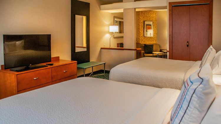 Fairfield Inn & Suites Colorado Springs Suite
