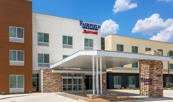 Fairfield Inn & Suites Cotulla Exterior