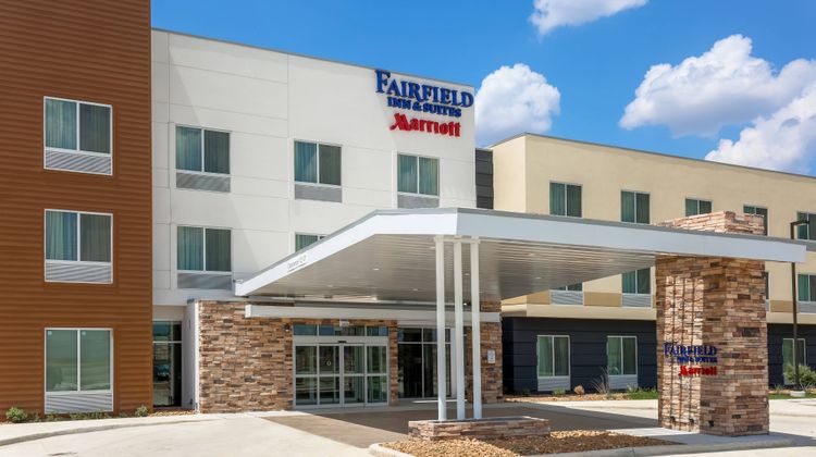 Fairfield Inn & Suites Cotulla Exterior
