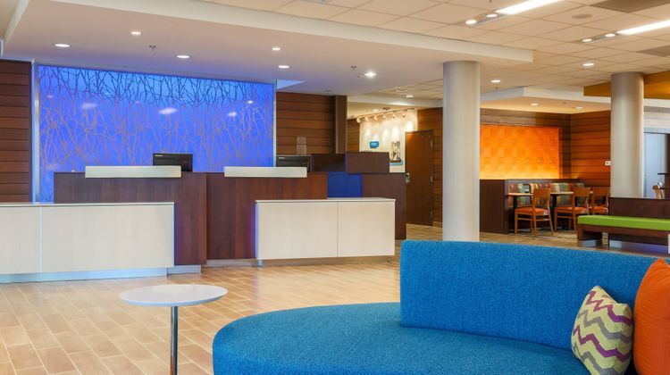 Fairfield Inn & Suites Cotulla Lobby