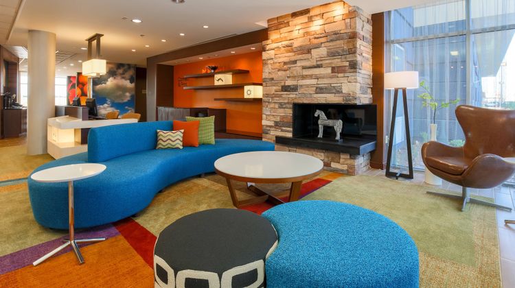 Fairfield Inn & Suites Cotulla Lobby