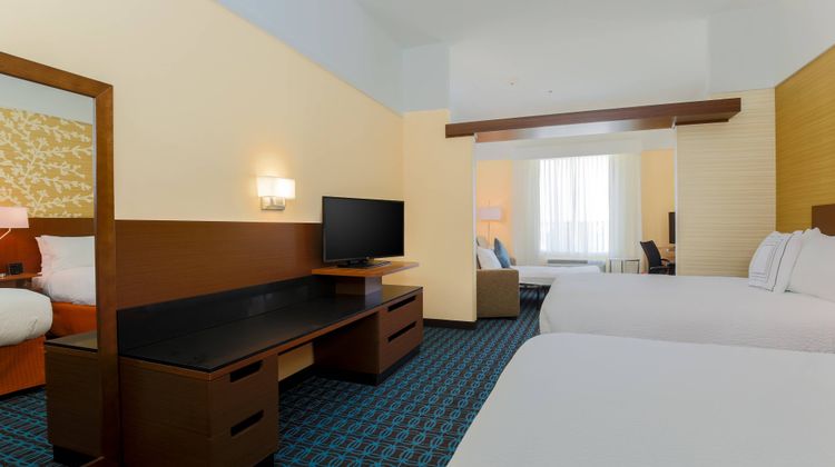 Fairfield Inn & Suites Cotulla Suite